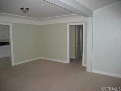 Open walkway to bedrooms