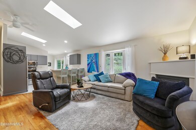 465 Spring Street 4-20-Living-Room