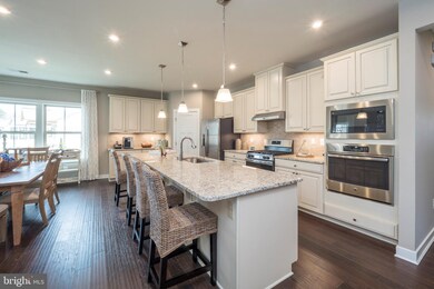 1112 Futurity St, Frederick, MD 21702 - photo 4