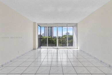 3101 N Country Club Dr unit 504, Miami, FL 33180 - photo 6