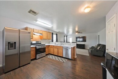 6626 Hampden Point Ct, Houston, TX 77040 - photo 2