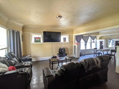 PXL_20250922_183323139