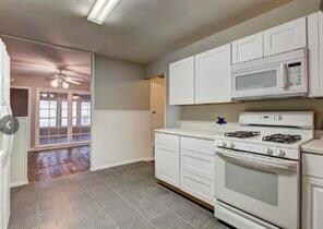 909 Duncan Ln unit A, Austin, TX 78705 - photo 2