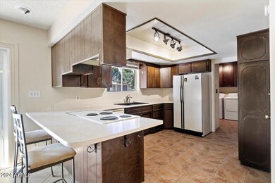 426 S. Cactus Wren - Kitchen