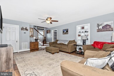 308 N Grant St, Waynesboro, PA 17268 - photo 3