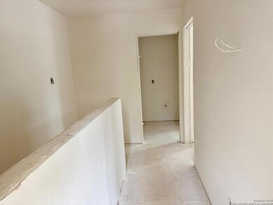 687 Burr Oak Ln, Canyon Lake, TX 78133 - photo 5