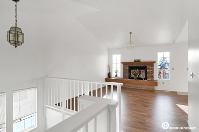 7_StairwayLiving