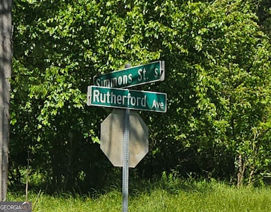 561 Rutherford Ave, Macon, GA 31206 - photo 2