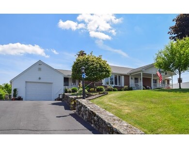 271 S Branch Pkwy, Springfield, MA 01118 - photo 2