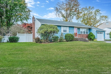 266 Tree Rd, Centereach, NY 11720 - photo 2