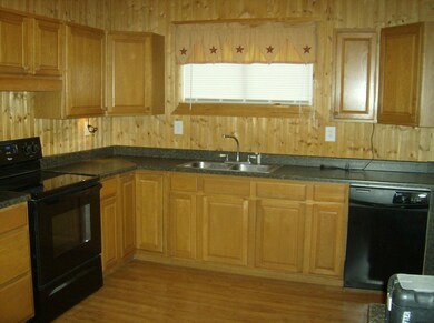 419 E 4th St, Augusta, KY 41002 - photo 4