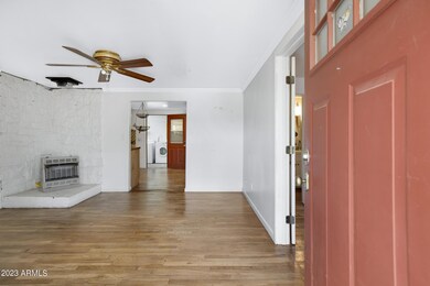 304 W Cherry St-7