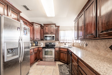 250 Sugarberry Ave, Abilene, TX 79602 - photo 5