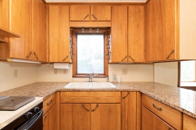10320 N 22nd-14