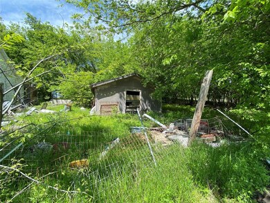 312 S Texas St, Celina, TX 75009 - photo 4