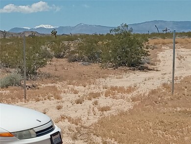 408 Stable Rd, Landers, CA 92285 - photo 2
