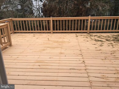 19550 Fisher Ave, Poolesville, MD 20837 - photo 7