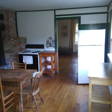 kitchen to dining room