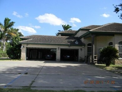 1320 S Westgate Dr, Weslaco, TX 78596 - photo 2