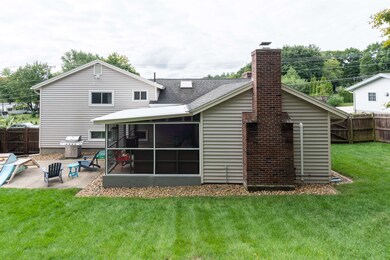 64 Hills Ferry Rd, Nashua, NH 03064 - photo 2