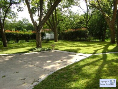 915 W San Antonio St, San Marcos, TX 78666 - photo 5