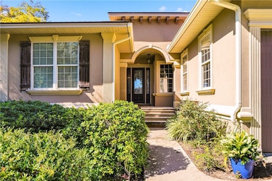 135 Stewart St, Saint Simons Island, GA 31522 - photo 2