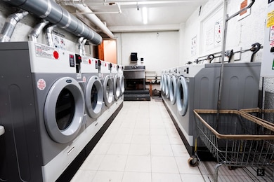 339 E 58th St unit 2B, New York, NY 10022 - photo 5