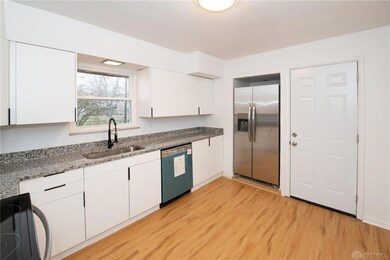 410 Burns Ave, West Carrollton, OH 45449 - photo 7