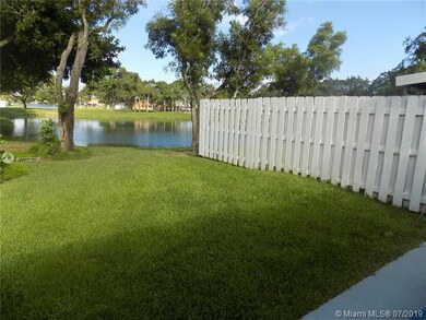 940 SW 111th Way, Davie, FL 33324 - photo 7