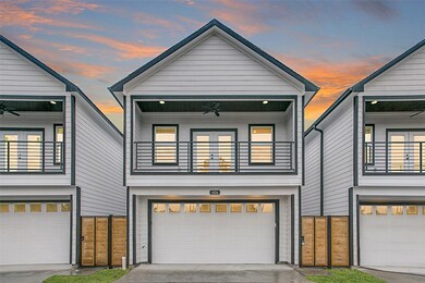 1032 Lonnie Ln, Houston, TX 77091 - photo 3