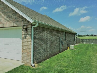 606 Westwood Ave, Prairie Grove, AR 72753 - photo 4