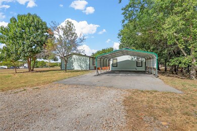 292 Kelly Brook Cir, Weatherford, TX 76087 - photo 5