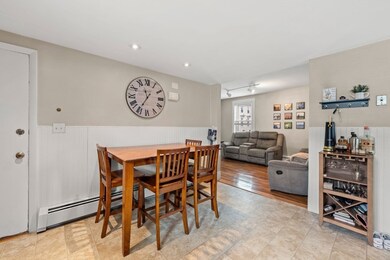 37 Union St unit 2, Salem, MA 01970 - photo 4