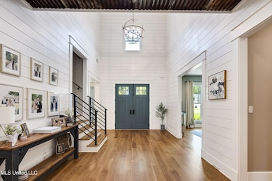 Foyer/Front Door