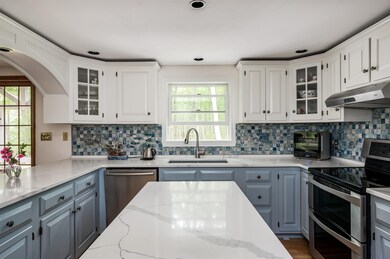 10 Laurel Ln, Durham, NH 03824 - photo 4