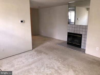 11900 Tarragon Rd unit I, Reisterstown, MD 21136 - photo 3