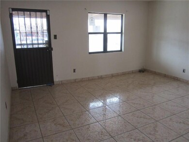 7739 Hacienda Ave, El Paso, TX 79915 - photo 2