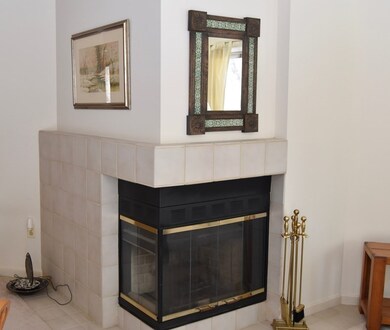 30 Mcintosh Dr, Amherst, MA 01002 - photo 7