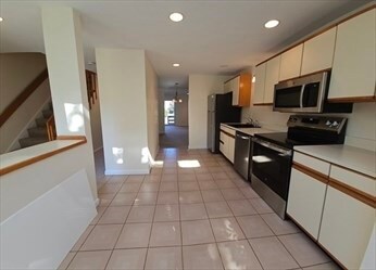 311 Maple Brook Rd, Bellingham, MA 02019 - photo 4