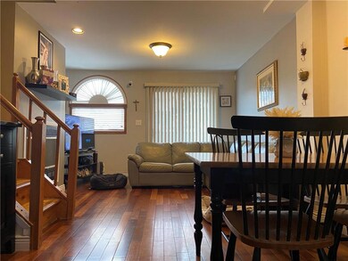 23 Stone Crest Ct, Staten Island, NY 10308 - photo 5