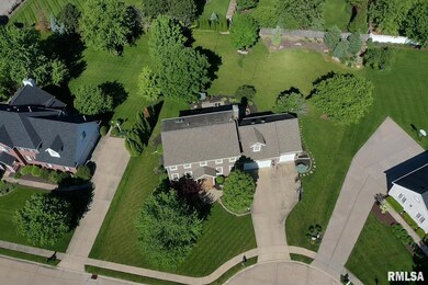 4504 Fairhaven Ct, Davenport, IA 52807 - photo 2