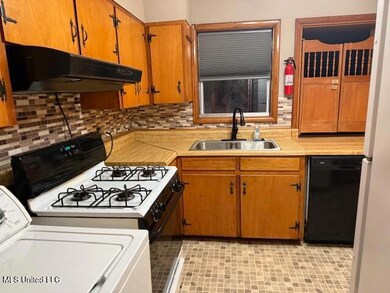 10604 Oak St, Vancleave, MS 39565 - photo 7