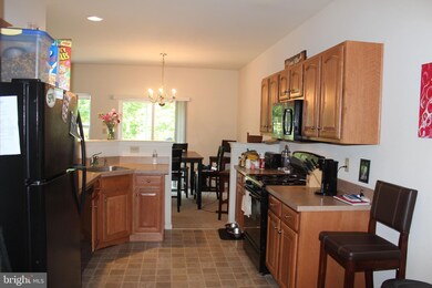 3944 Palmer Ct, Collegeville, PA 19426 - photo 2