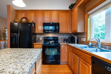 Beautiful upgraded kitchen.jpg