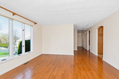 8 Waselchuk Dr, Peabody, MA 01960 - photo 6