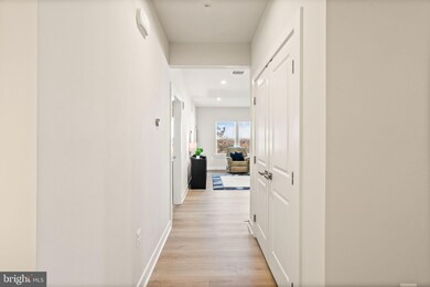 46320 Mount Milstead Terrace unit 204K, Sterling, VA 20164 - photo 4