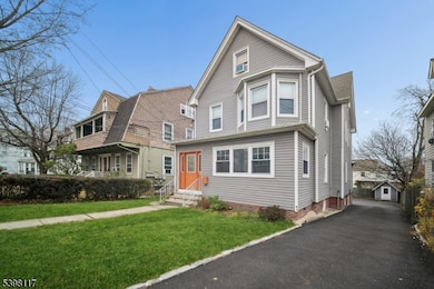 159 Valley Rd unit 2, Montclair, NJ 07042 - photo 2