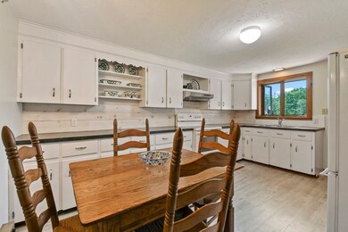 755 Barre Rd, New Braintree, MA 01531 - photo 7