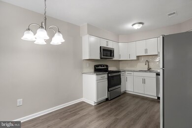 113 Poplar Ct, Lumberton, NJ 08048 - photo 3