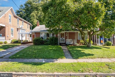 405 N 2nd St, Lemoyne, PA 17043 - photo 2